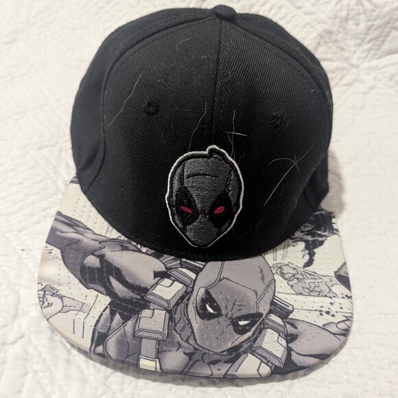 Deadpool Gray Mask Sublimated Visor Snapback Hat - Picture 1 of 3